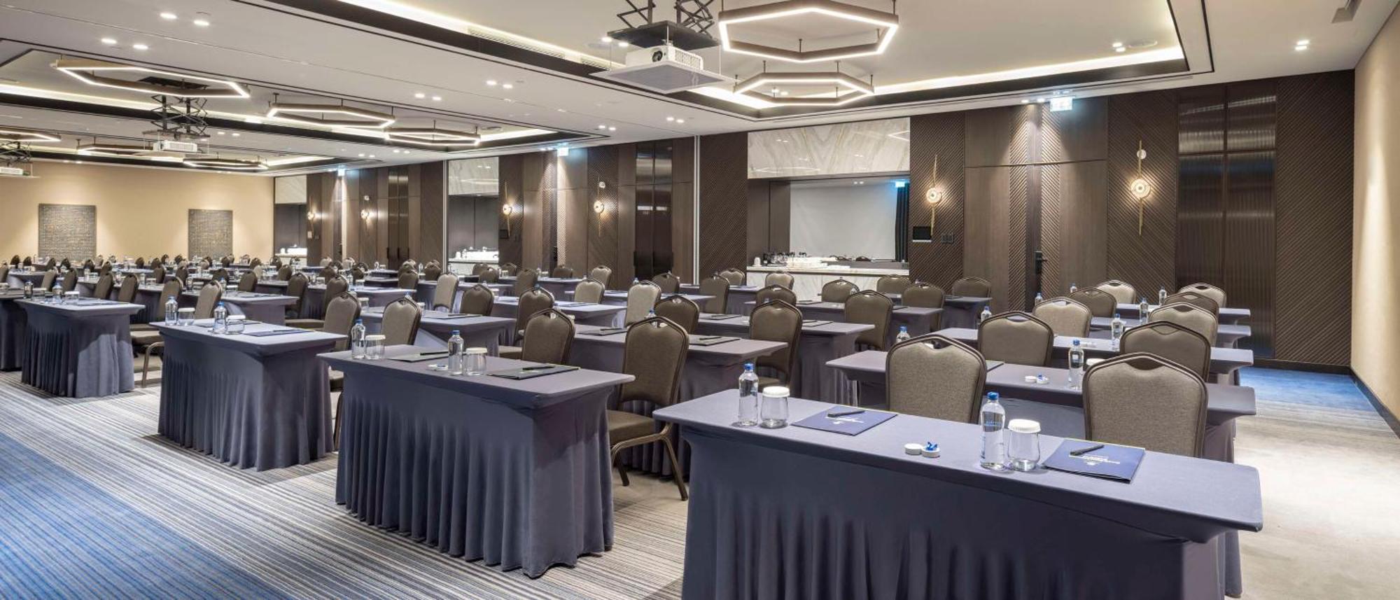 Hotel Doubletree By Hilton Sanlıurfa Exterior foto