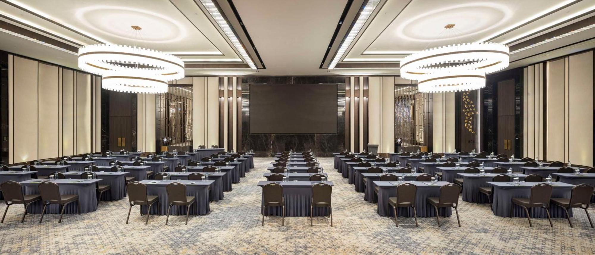 Hotel Doubletree By Hilton Sanlıurfa Exterior foto